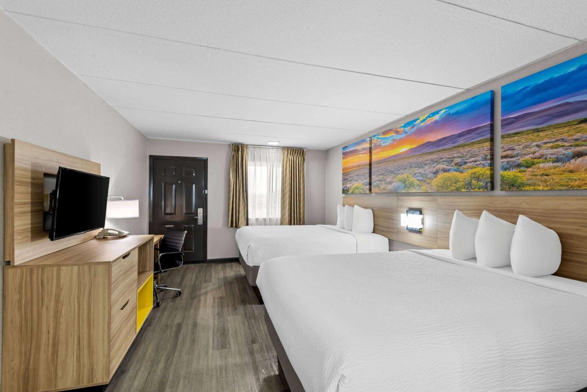Days Inn By Wyndham גיינסוויל מראה חיצוני תמונה