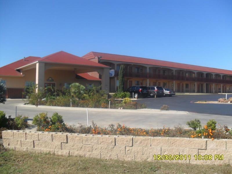 Days Inn By Wyndham גיינסוויל מראה חיצוני תמונה