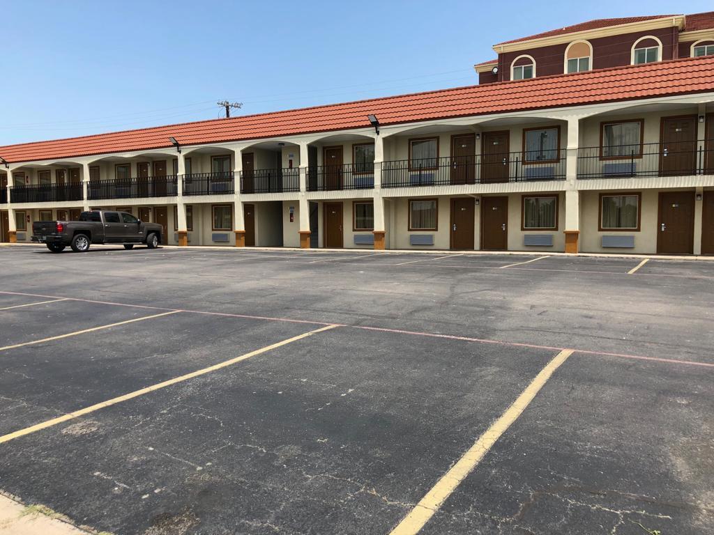Days Inn By Wyndham גיינסוויל מראה חיצוני תמונה